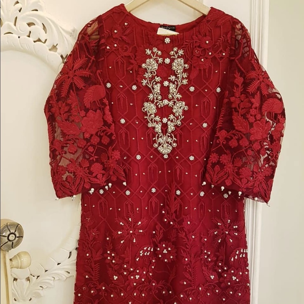 Aghanoor/agha noor small.
